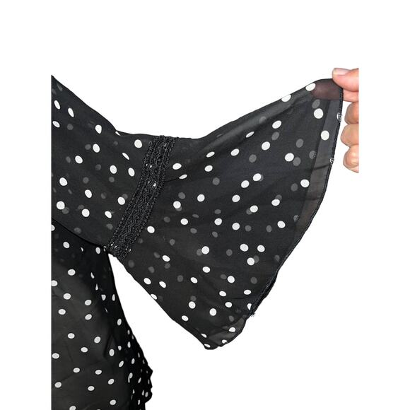 Maurice’s women’s black & white polka dot crochet trim kimono - Picture 2 of 10